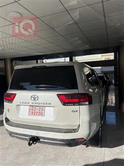 تۆیۆتا لاند کروزەر